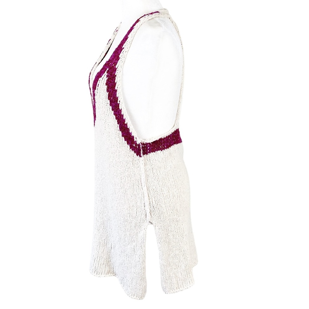 Free People Hold on Tunic in Ivory L
Sleeveless chunky knit 70s hippie - Picture 5 of 13